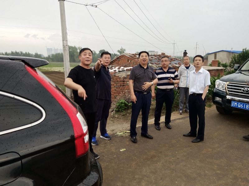 惠书记视察园艺村02 惠书记视察园艺村02